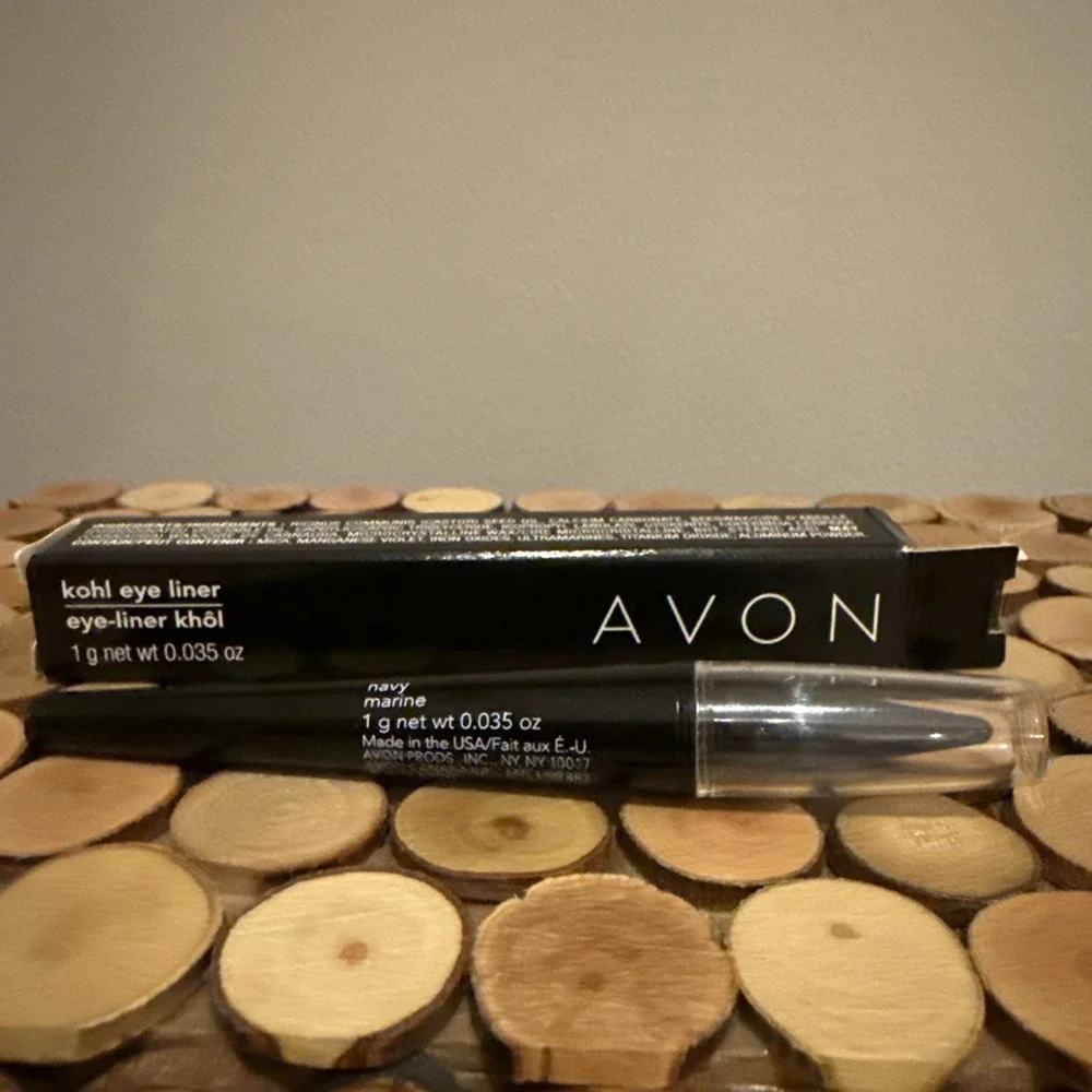 Avon ~ Kohl Eye Liner ~ Color: Navy ~ New With Box‎